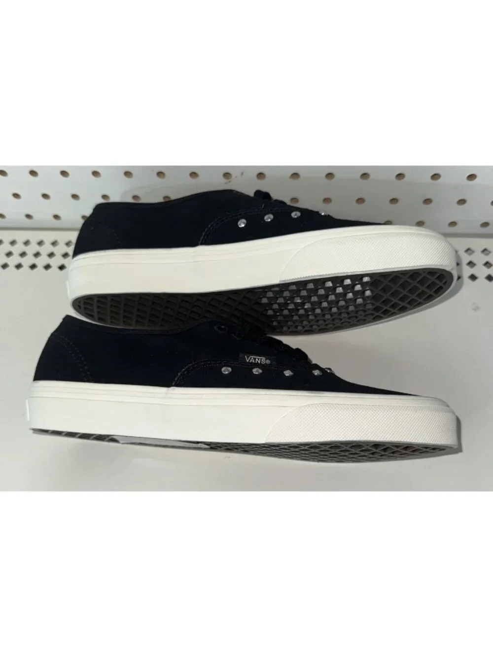 VANS Authentic Spikes Womens Lace Up Suede Athletic Skate Shoes Size 8 Black